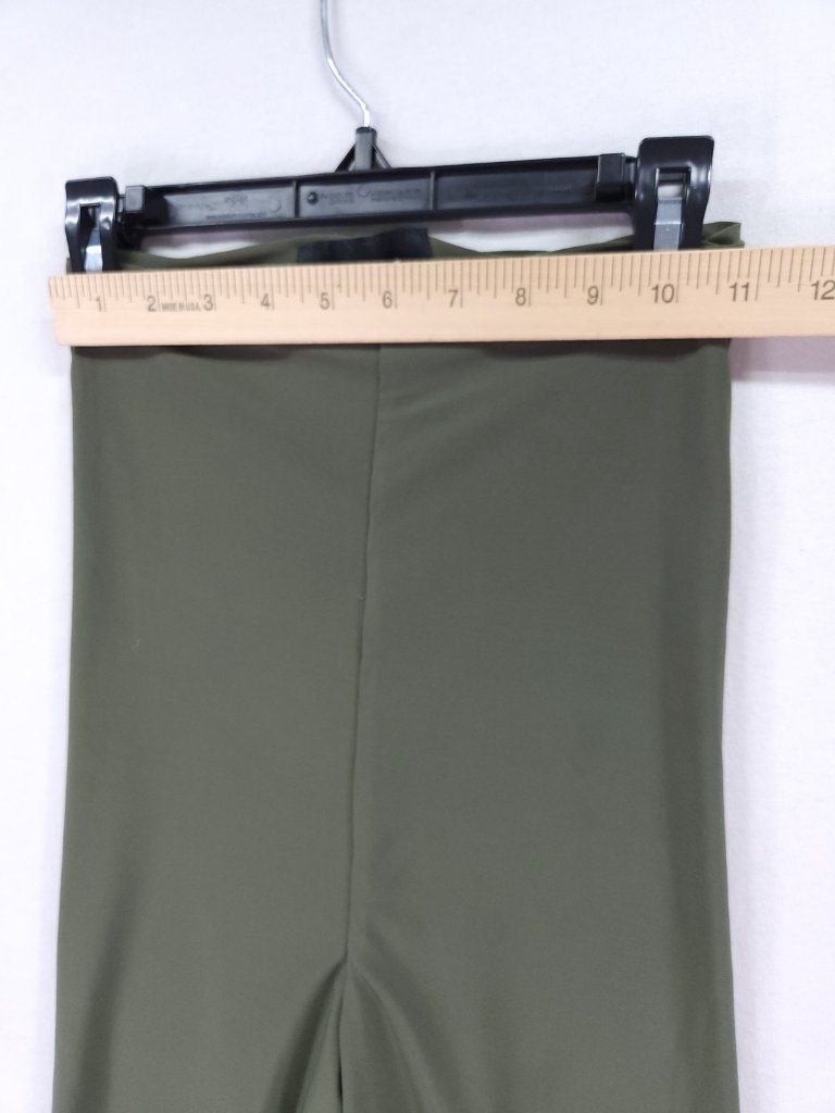 Aym Studio Womens Xs Olive Green High Waist Biker Shorts Stretch Athletic Shorts — image 3 of 7